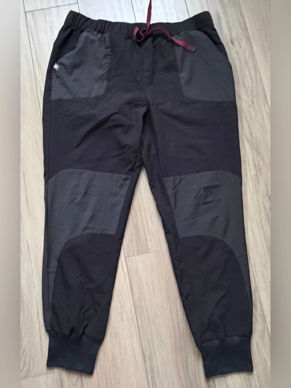 FIGS x Disney Mickey Mouse Embroidered Men's Black Two-Tone Jogger Pants Sz L